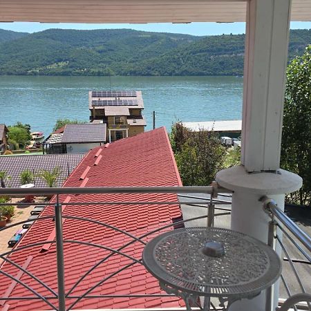 Casa Marina 호텔 Ieşelniţa 외부 사진