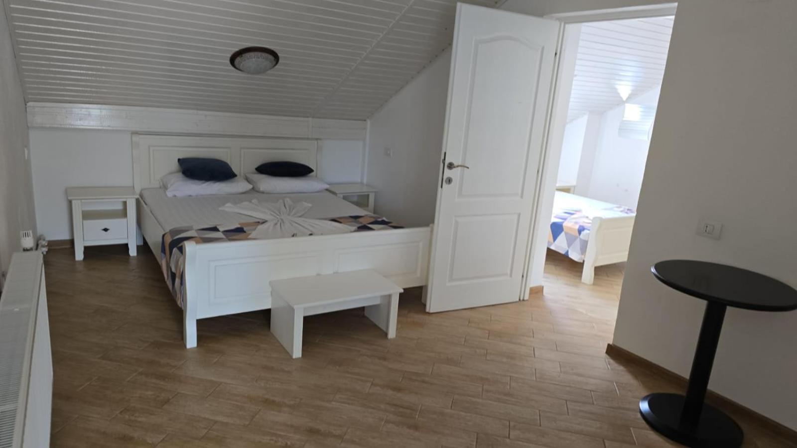 Casa Marina 호텔 Ieşelniţa 외부 사진