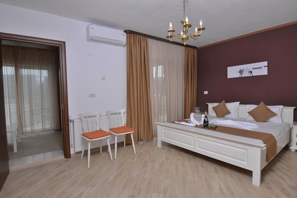 Casa Marina 호텔 Ieşelniţa 외부 사진