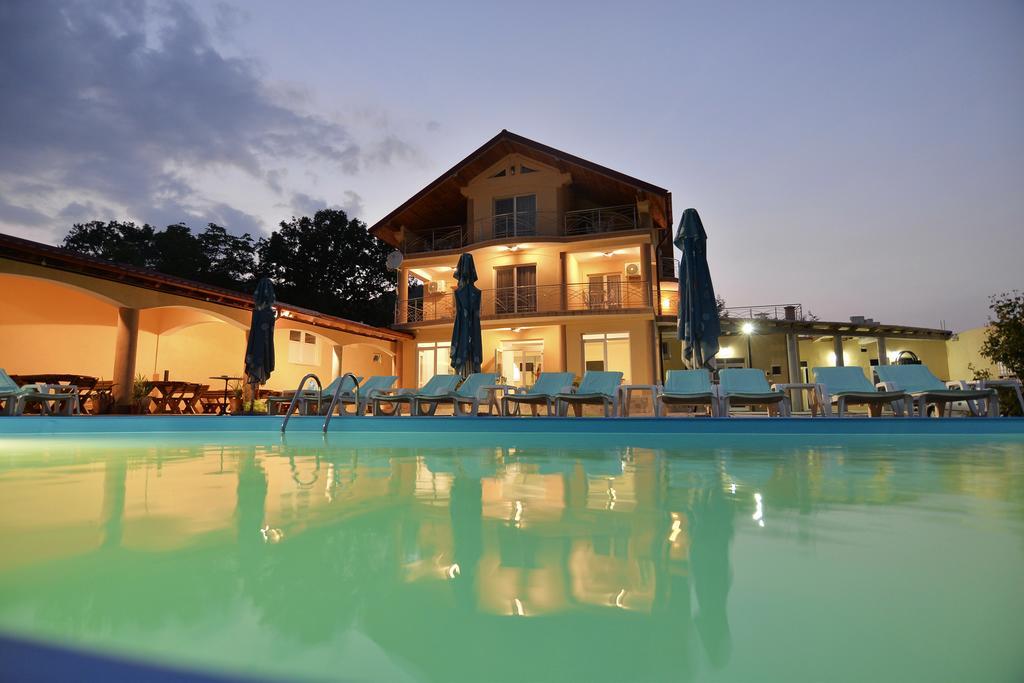 Casa Marina 호텔 Ieşelniţa 외부 사진