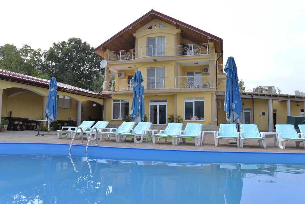 Casa Marina 호텔 Ieşelniţa 외부 사진