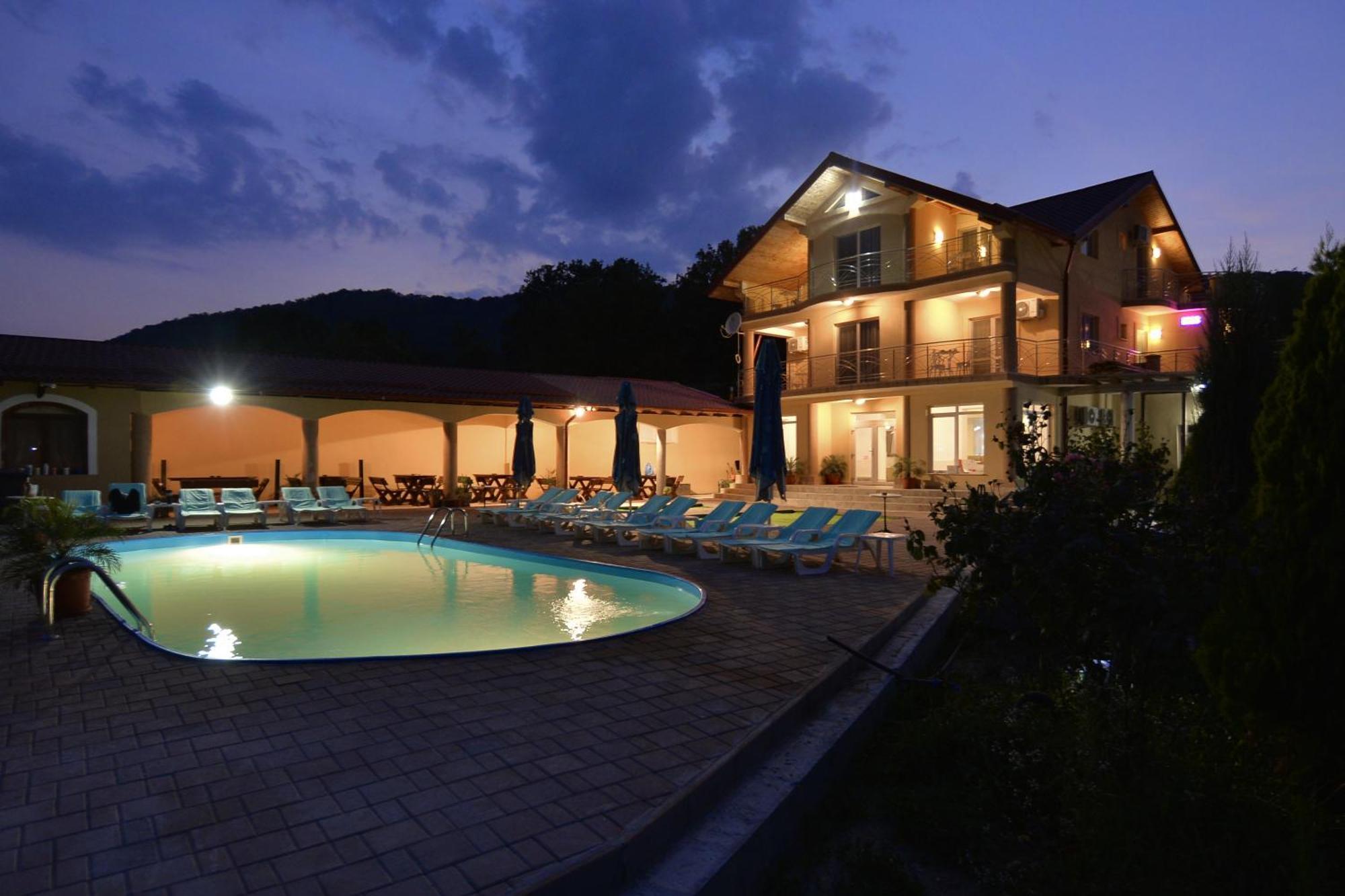 Casa Marina 호텔 Ieşelniţa 외부 사진