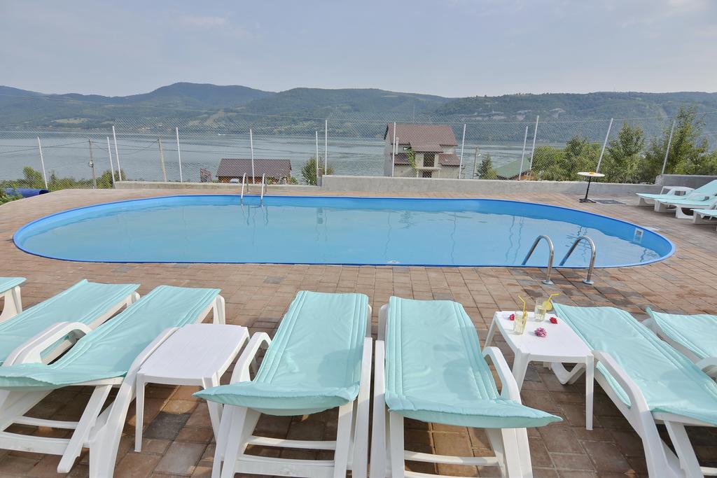 Casa Marina 호텔 Ieşelniţa 외부 사진