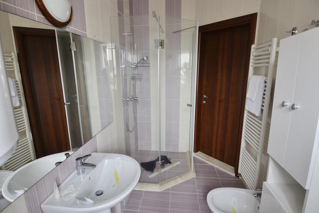 Casa Marina 호텔 Ieşelniţa 외부 사진