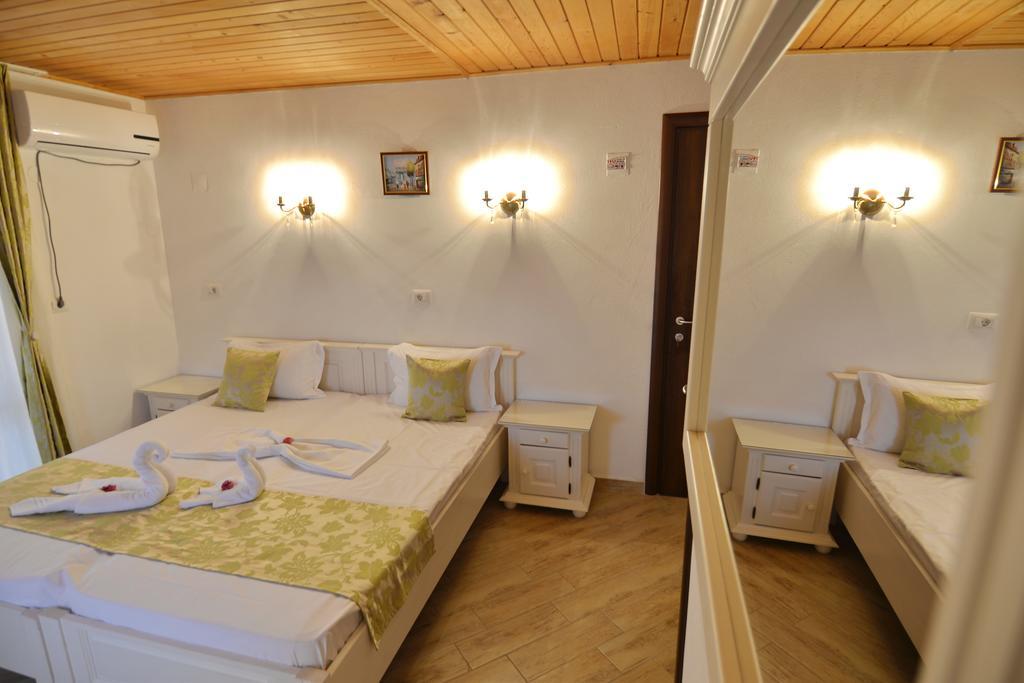 Casa Marina 호텔 Ieşelniţa 외부 사진