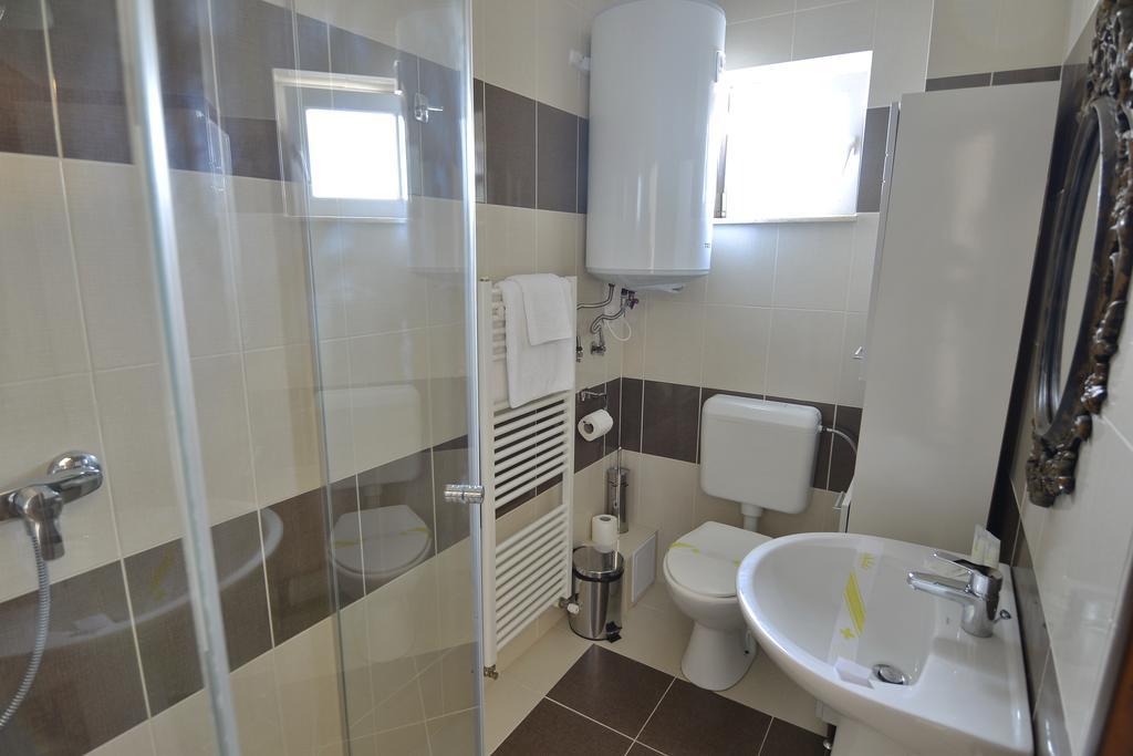 Casa Marina 호텔 Ieşelniţa 외부 사진