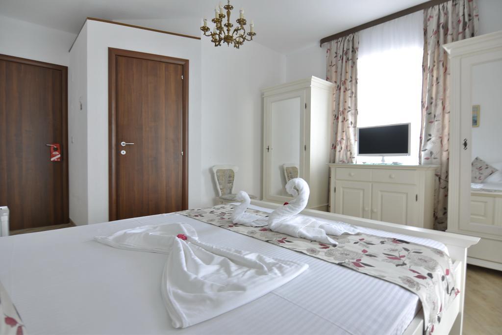 Casa Marina 호텔 Ieşelniţa 외부 사진