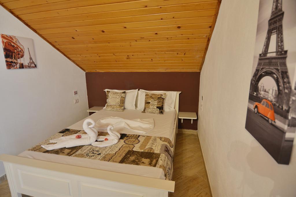 Casa Marina 호텔 Ieşelniţa 외부 사진