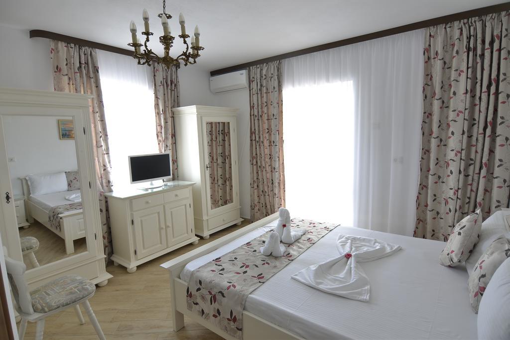 Casa Marina 호텔 Ieşelniţa 외부 사진